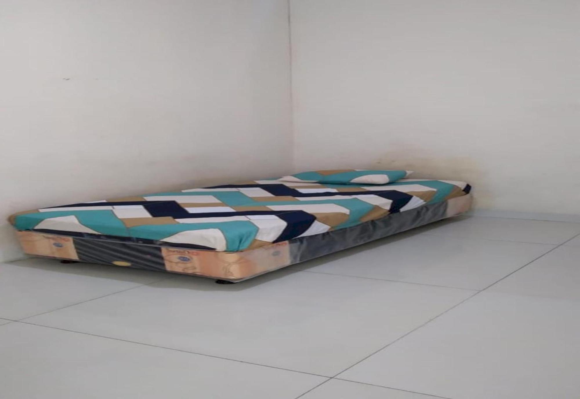 Spot On 94166 Kost Bunda Syariah Hotell Bekasi Eksteriør bilde
